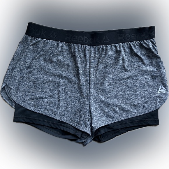 Reebok Athletic Shorts Black/Gray Built In Undershorts Women's Medium - Picture 1 of 8